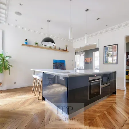 Wagram, 214m2, 4 Chambres, Balcon Appartamento