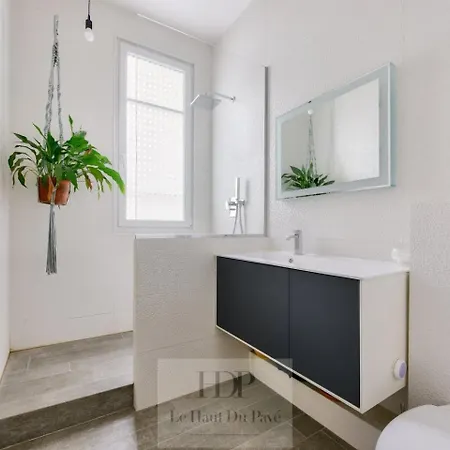 Wagram, 214m2, 4 Chambres, Balcon Appartamento