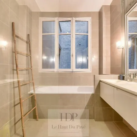 Wagram, 214m2, 4 Chambres, Balcon Appartamento Parigi